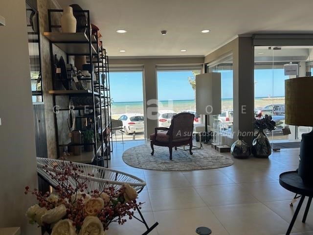 VENDE LOJA NA PRIMEIRA LINHA MAR EM QUARTEIRA