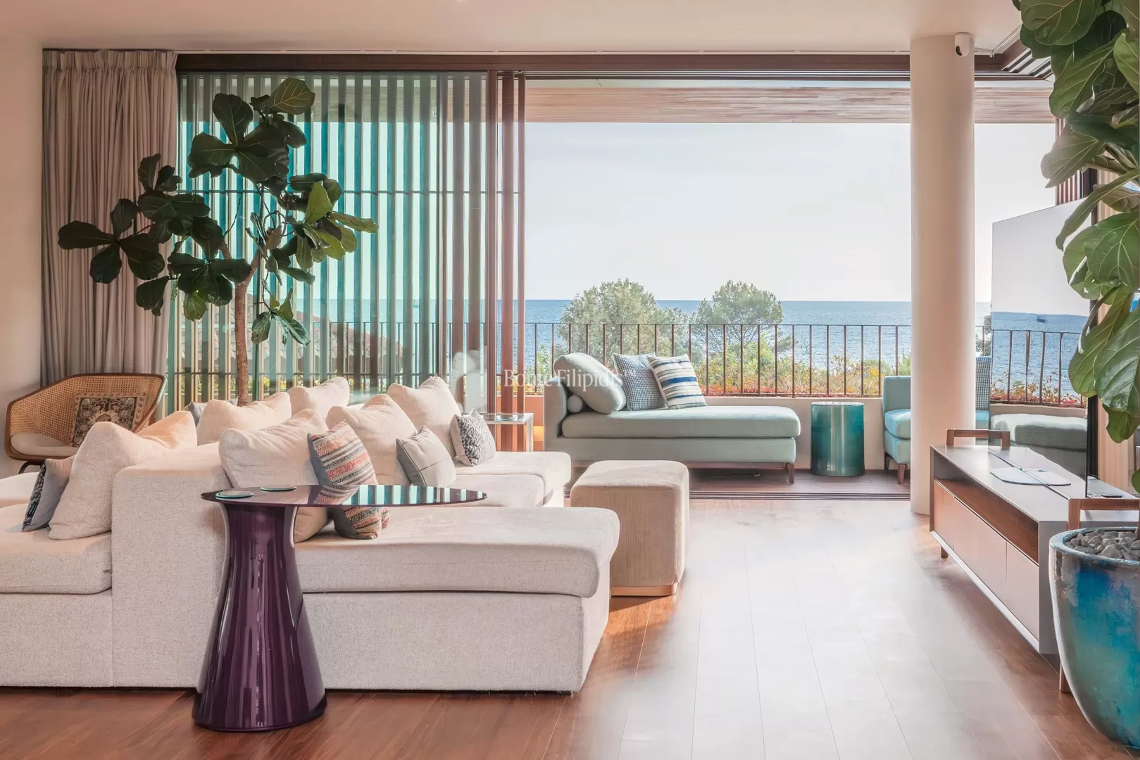 Penthouse T4 com Vista Mar, no Monte Estoril