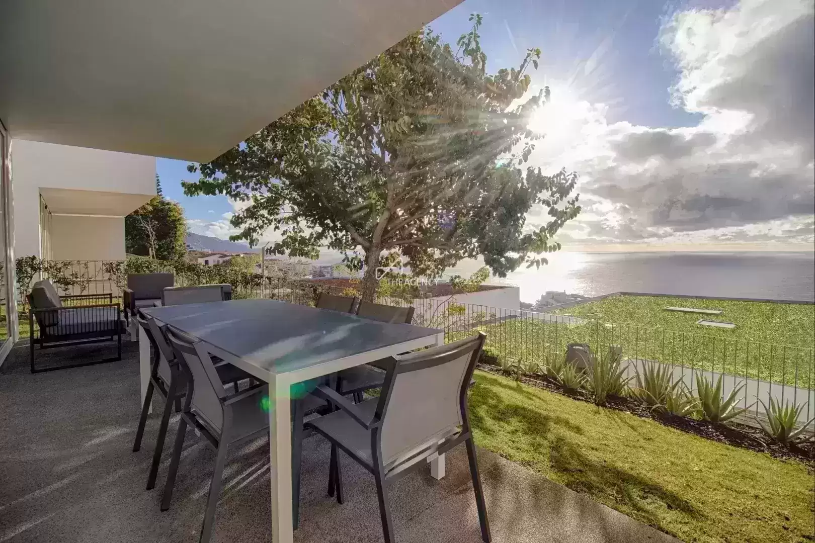Casas Brancas ? O Luxo com Vista para o Atlântico, no Coração do Funchal