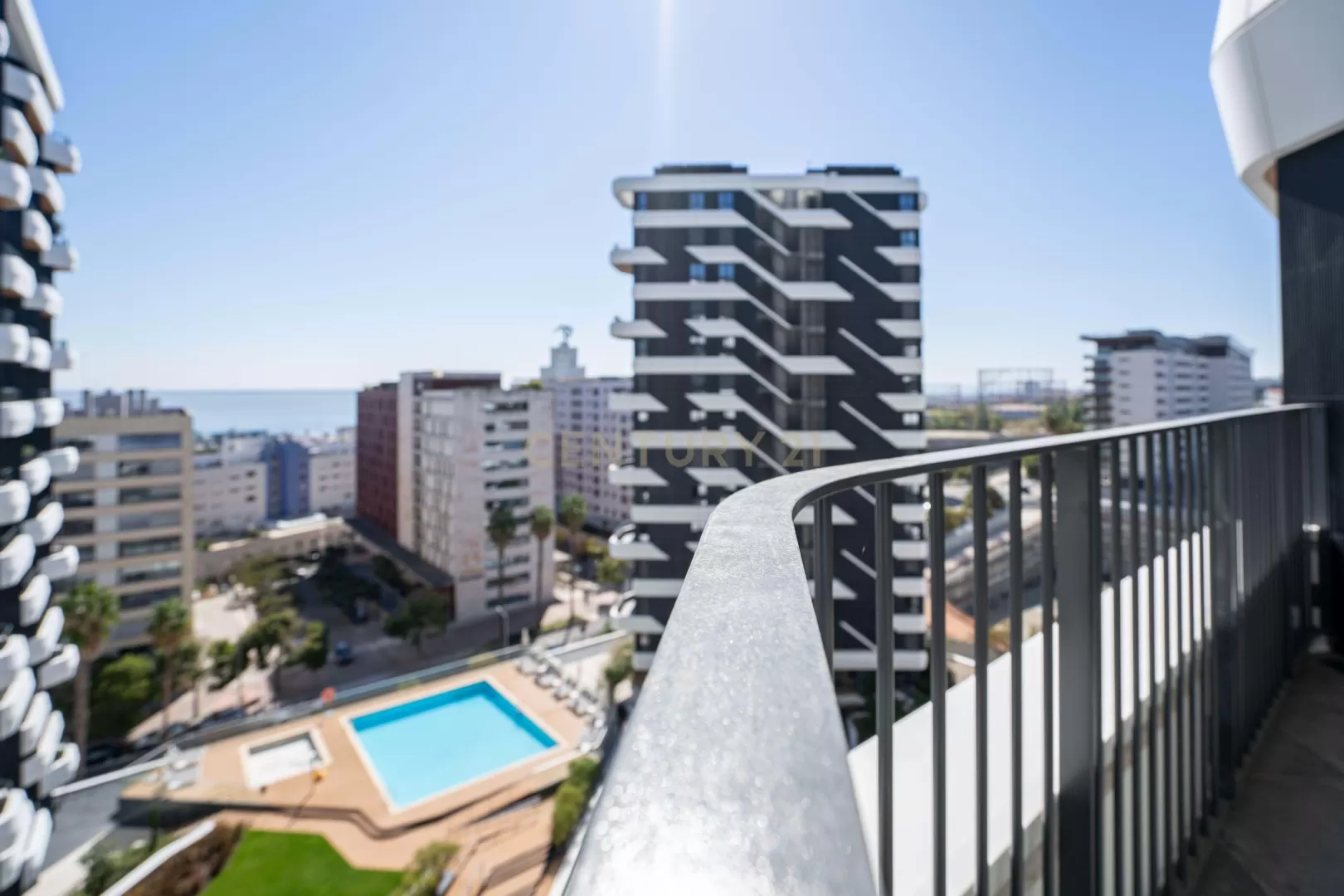 Apartamento T2 - Distrikt - Parque das Nações - Condomínio Fechado com Piscina e Vista Rio