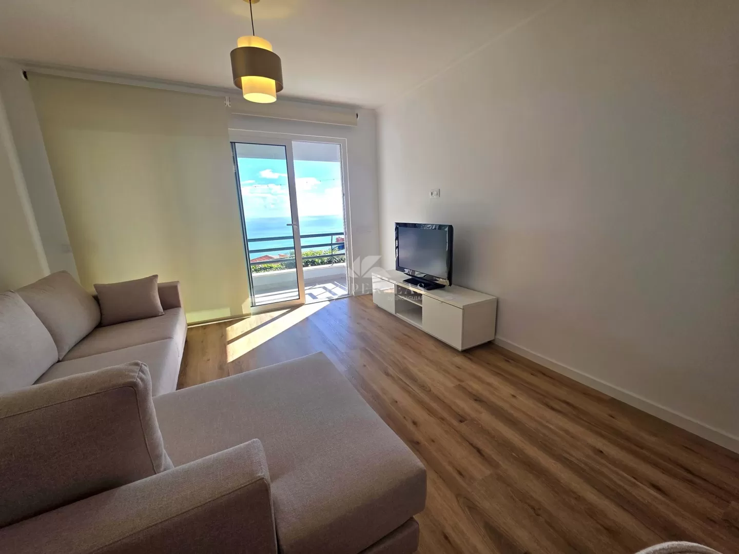 Apartamento T2 para arrendar em São Martinho